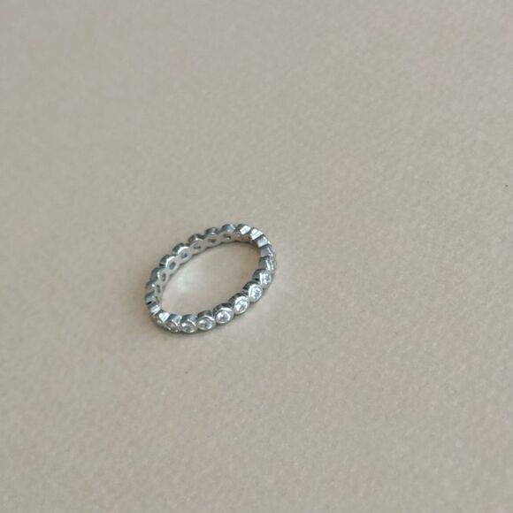 Eternity Ring N1393 - Picture 4 of 5